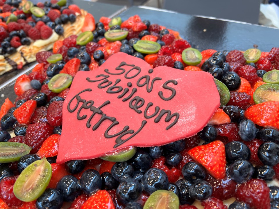 Med en kontinuerlig indsats over fem årtier skal der selvfølgelig en fejring til.