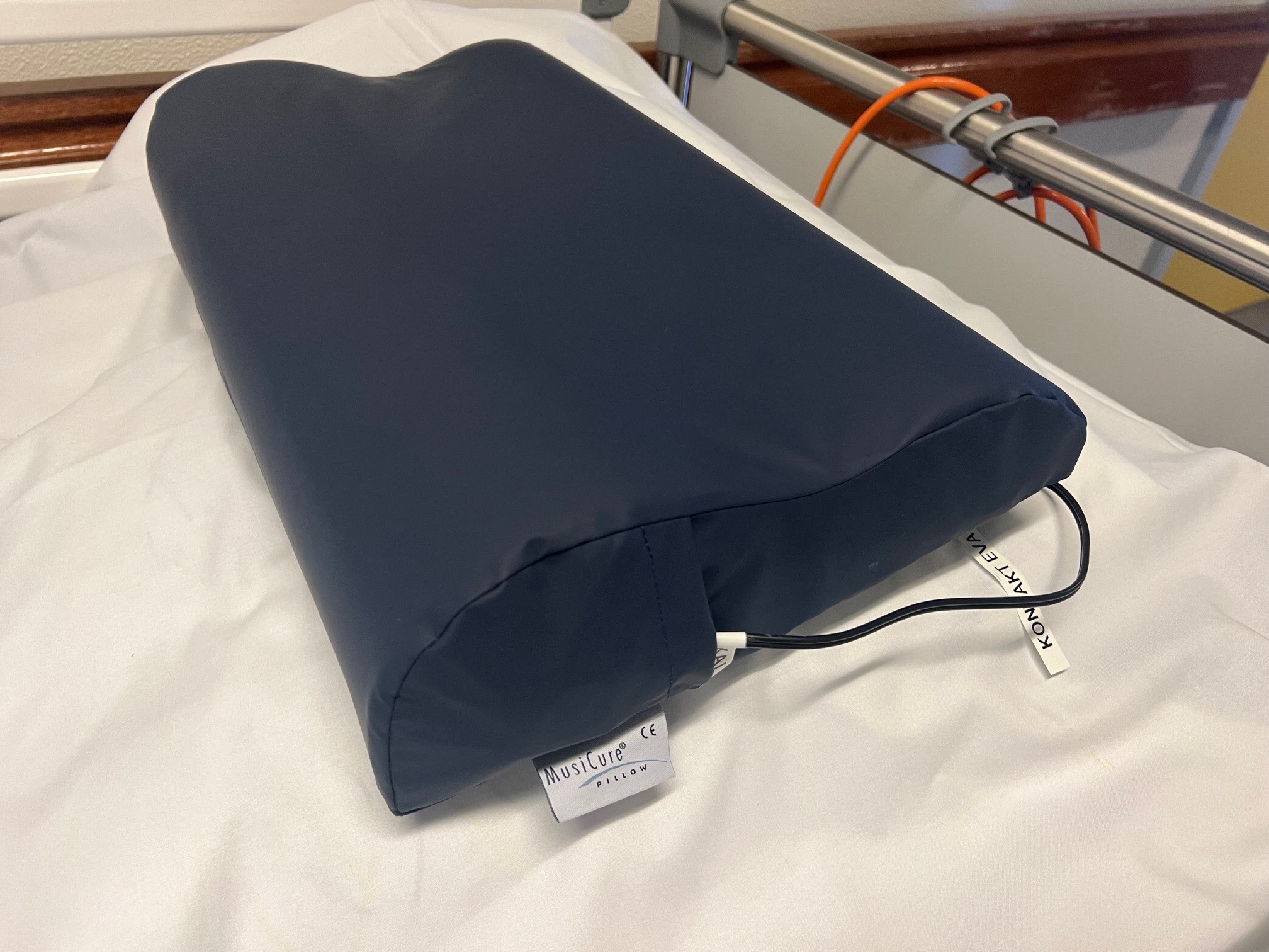 Puden, som spiller beroligende musik.