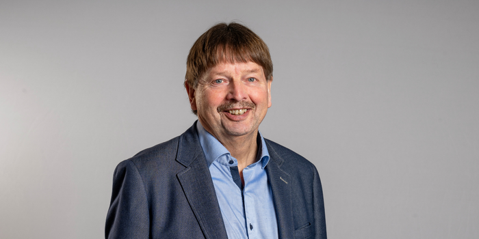 Tage Petersen fra Venstre