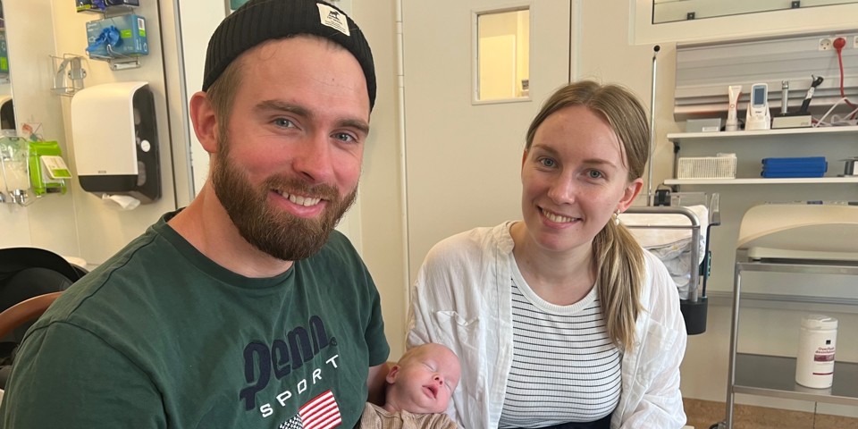 Lars og Jeanet med lille Magne