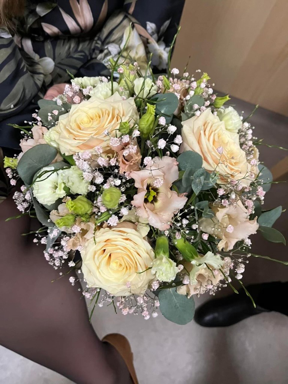 Nicklas Nyland Kristensen og Cecilie Klaaby besluttede, at sige JA til hinanden midt blandt gæster og hospitalsudstyr. 