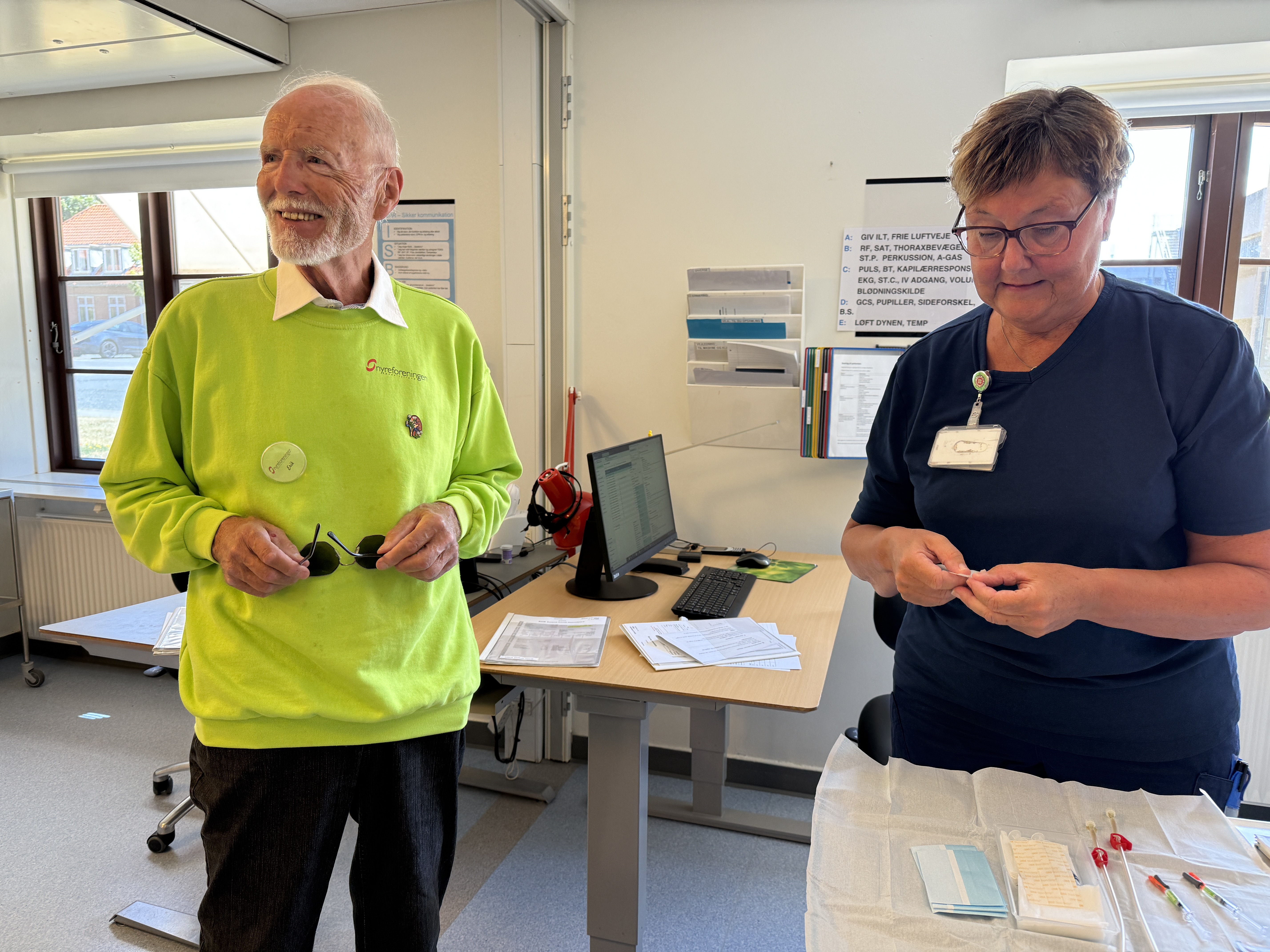 Erik Longfors fra Nyreforeningen, Sønderjylland og sygeplejerske Lisbet Danmark